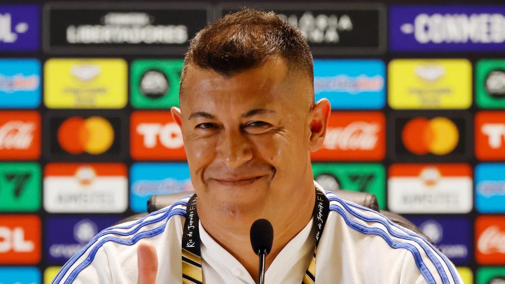 Carlos Palacios reconoció que le tiene "un cariño enorme" a Almirón: "Me marcó muchísimo en momentos difíciles"