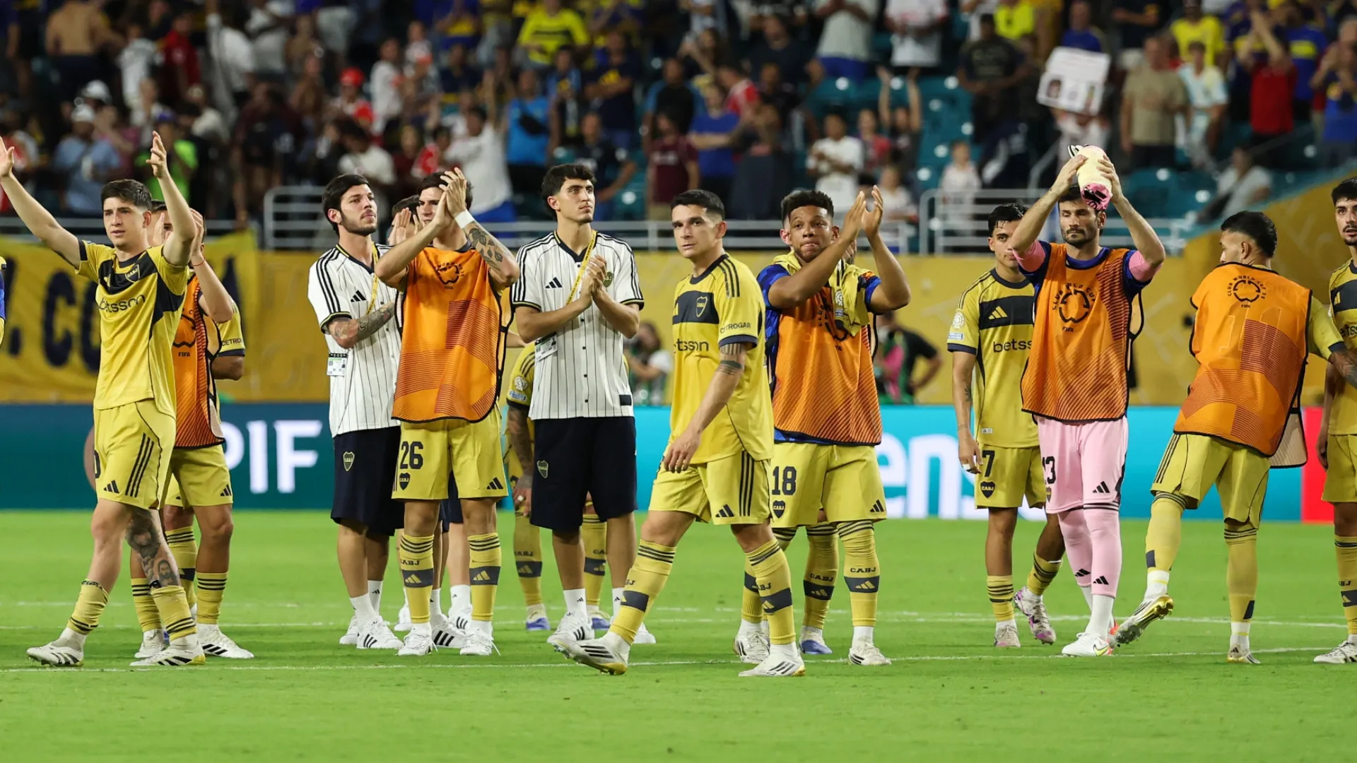 Los 3 jugadores de Boca que no se subieron al micro tras arribar en Ezeiza