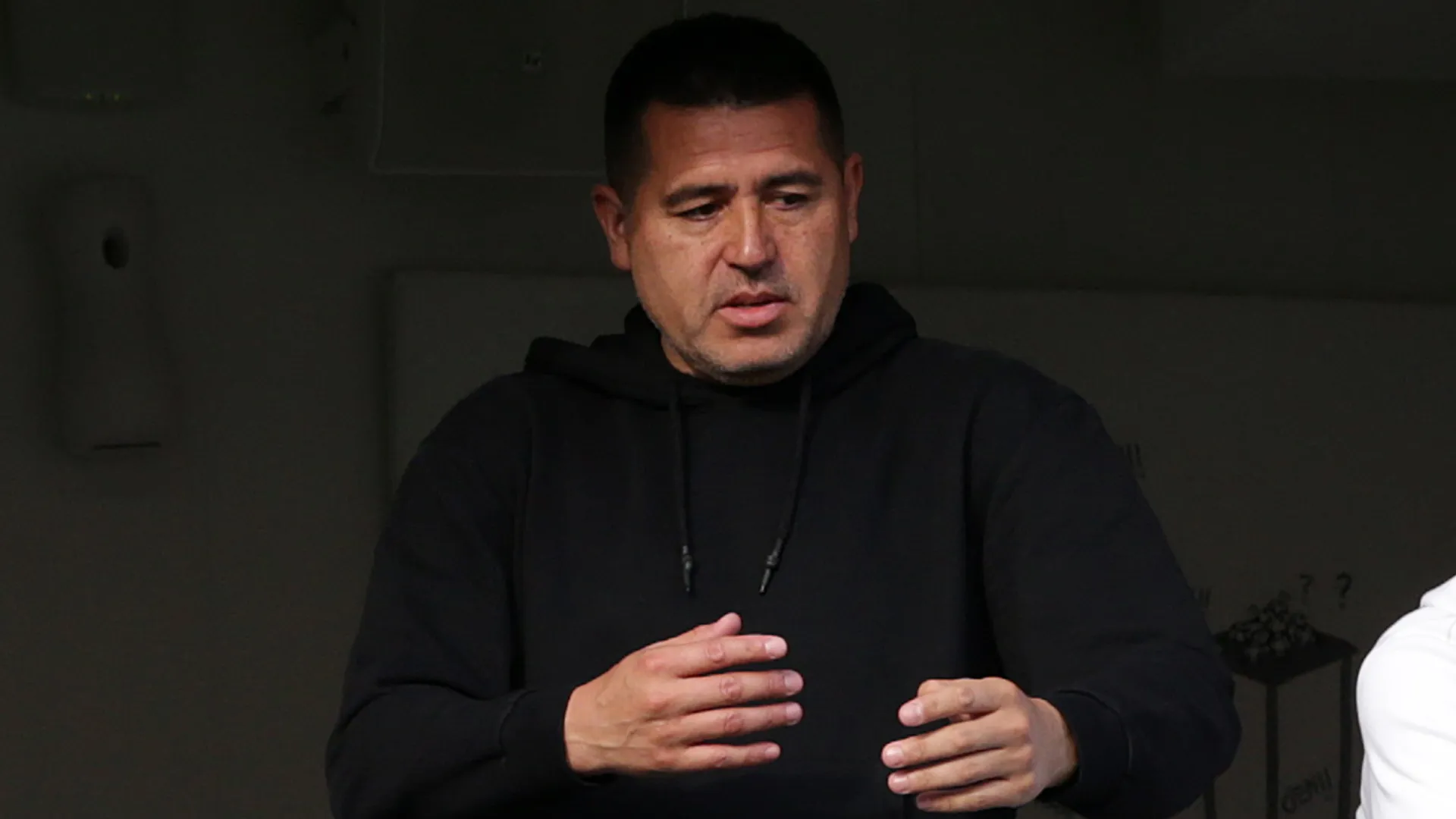 Riquelme lo quiso como mánager y ahora está cerca de ser DT de un equipo de Ecuador