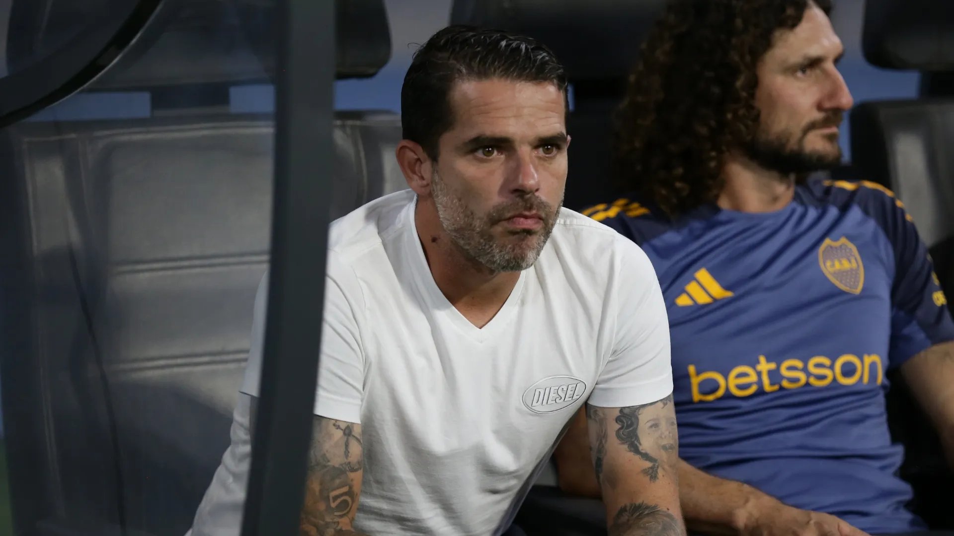 Gago se puso firme: Luis Advíncula perdió su puesto como titular en Boca