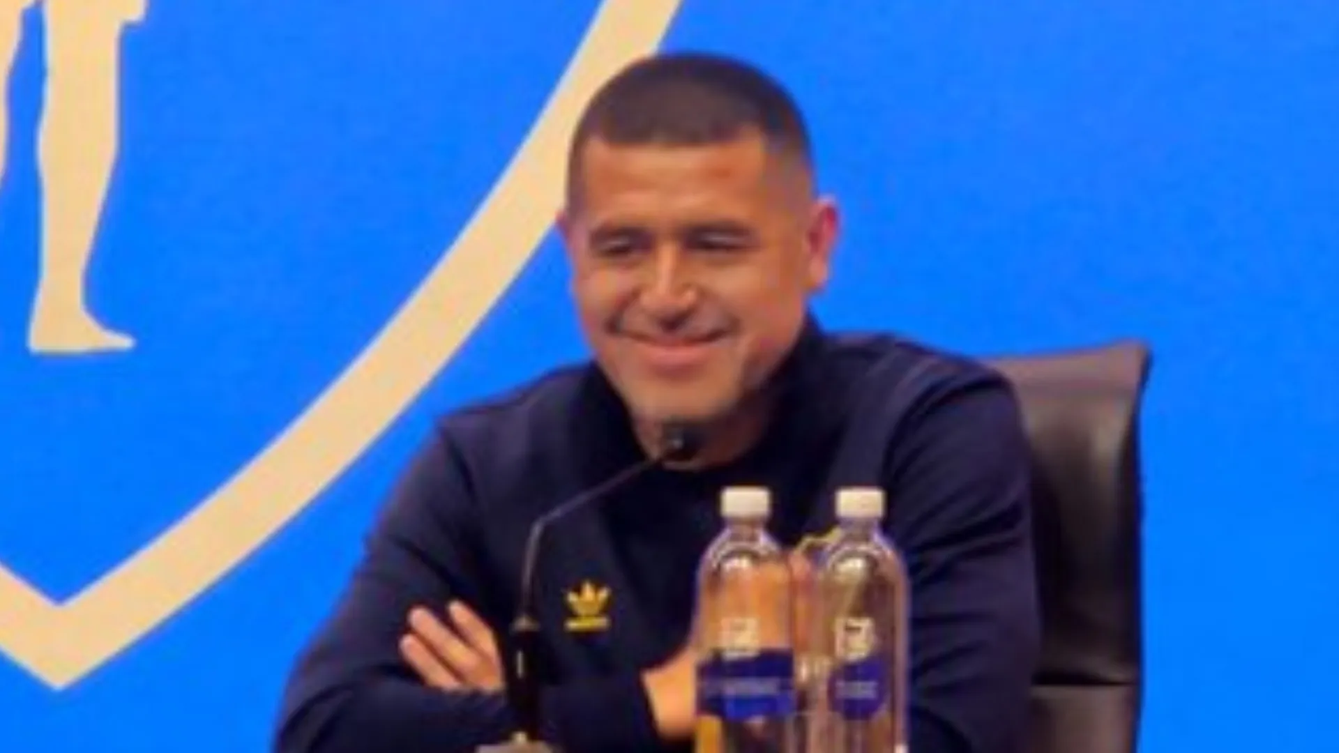 ¿Por dónde pasan la despedida de Riquelme? Un canal confirmado y dos posibles acuerdos