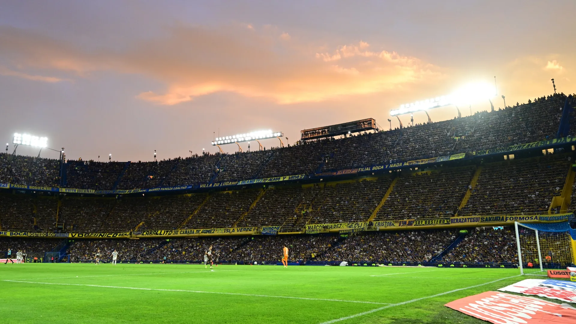 Un mensaje claro: así reaccionó La Bombonera al empate de Boca ante Platense