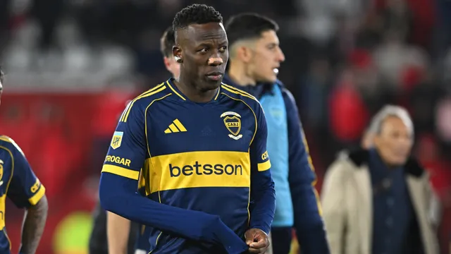 Importante ahorro para Boca: revelaron cuánto ganaba Luis Advíncula en el club