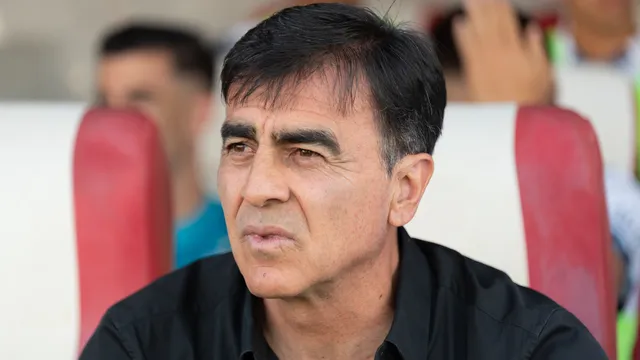 Gustavo Quinteros, candidato a DT de Boca