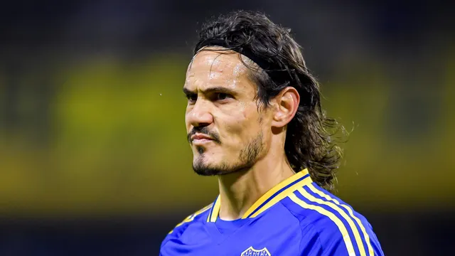 Sorpresa en Boca por dos lesionados: Cavani y Carlos Palacios trabajan aparte