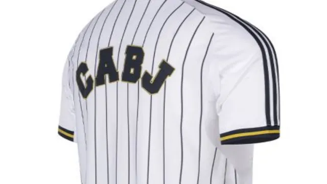Boca lanzó una camiseta de béisbol: cuánto sale y cómo comprarla