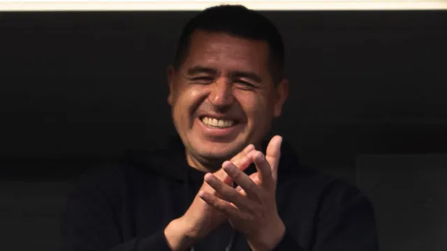 ¿El primer refuerzo para Russo? Riquelme se contactó con Aníbal Moreno