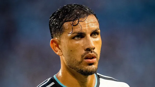 Paredes prometió un regalo al primer hincha que se tatúe su quite ante Egipto