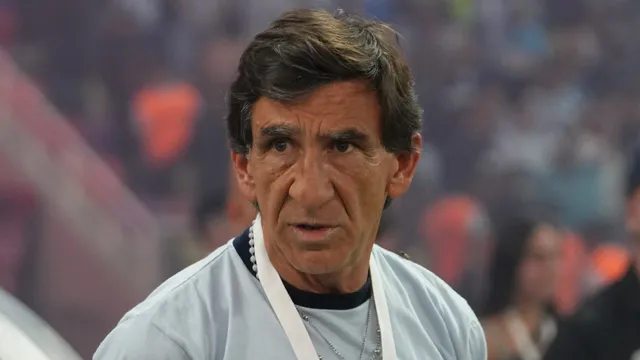 El aviso de Gustavo Costas a Boca antes del duelo con Racing: "Vamos a ir a..."