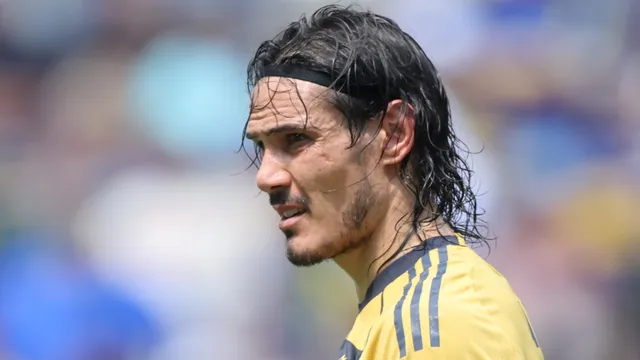 El representante de Cavani y una pista sobre el futuro del delantero de Boca: "Si Riquelme le pide..."