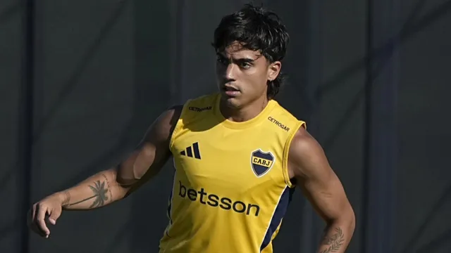 Llegó una fuerte oferta por Zeballos: la postura de Boca y qué piensa el delantero