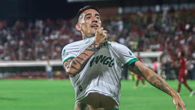 Ex Boca: el gran momento futbolístico que atraviesa Ricardo Centurión en Bolivia