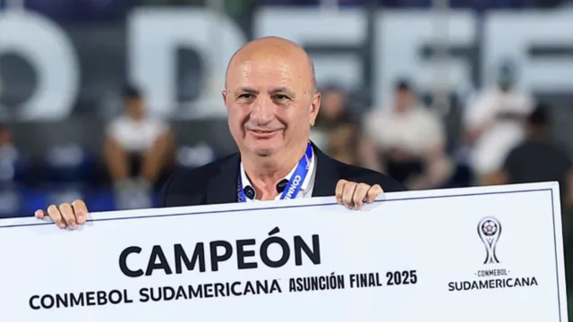 Las "sospechas" del presidente de Lanús que generaron polémica: "No quiero jugar contra Boca"