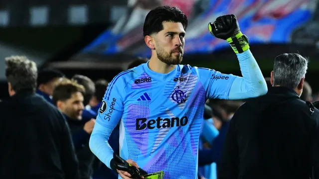 Agustín Rossi sorprende: alcanzó un récord de Gatti y Abbondanzieri