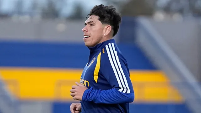 Carlos Palacios quiere volver a ser en Boca, pero Arruabarrena ve a un jugador por delante suyo