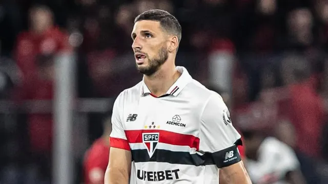 Arruabarrena pidió a Jonathan Calleri para Boca: cómo es la situación del delantero en San Pablo