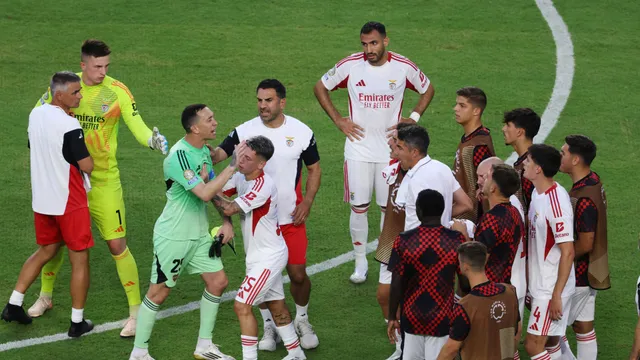 Un jugador de Benfica disparó contra los de Boca: "Hablan mucho y picaron el partido"