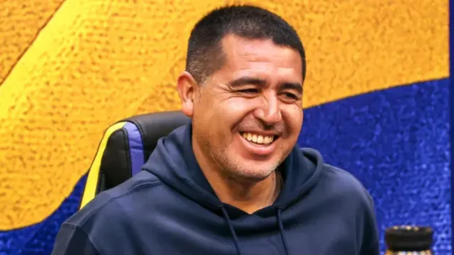 Juan Román Riquelme viaja a Miami este jueves, con ¿tres? compañeros de viaje especiales