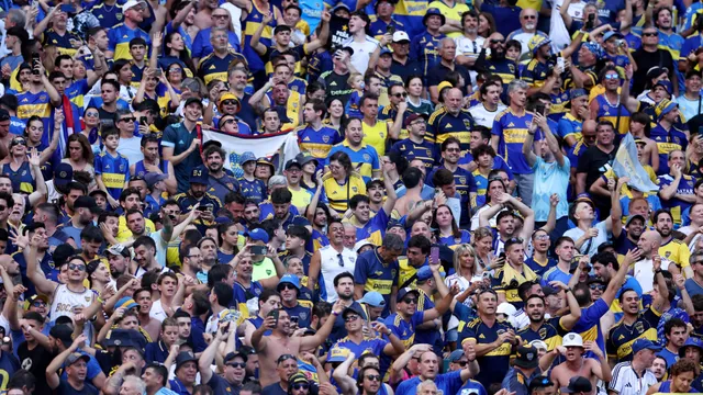 Clarence Seedorf, ganó 4 Champions League, está en Miami y destacó a la hinchada de Boca: "Menos mal que están ellos"