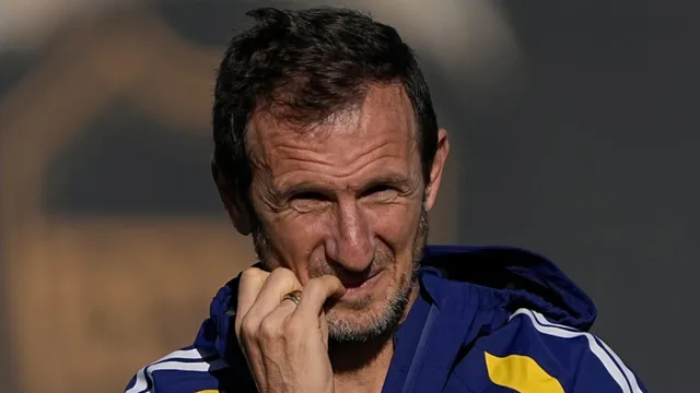 Rodolfo Arruabarrena siente que tiene un "desafío" en el ataque de Boca: romper con el doble nueve