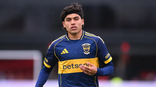 Alarma en Boca: Exequiel Zeballos no terminó la práctica por una molestia