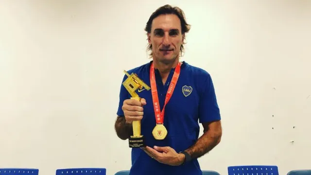 Schiavi armó su once ideal de compañeros y eligió a otro nueve en lugar de Palermo: "Tuvo mejor carrera"