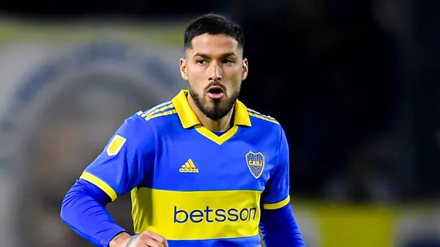 Sorpresa: Bruno Valdez apareció con la ropa de Boca y posó con un jugador del plantel