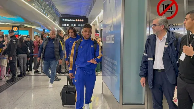 Un hincha de Boca increpó a los jugadores en Ezeiza: "No caminen la cancha"