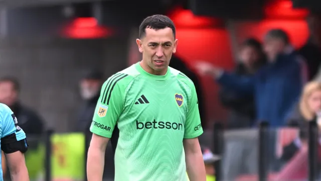 Milton Gimenez defendió a Agustín Marchesín por el gol de Barracas Central: "No tuvo nada que ver"
