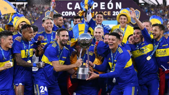 Jorman Campuzano fue campeón en Boca y puede ser la llave para la llegada de Hinestroza