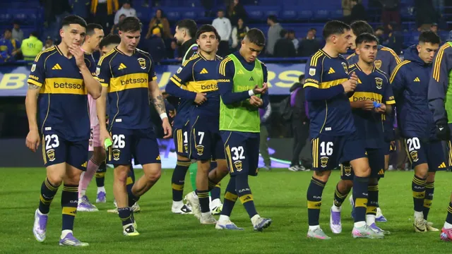 Exequiel Zeballos y Brian Aguirre entraron vs. Racing y podrían ganarse un lugar con Russo