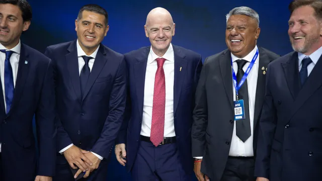 Juan Román Riquelme se mostró con Tapia, Infantino y Domínguez: el motivo