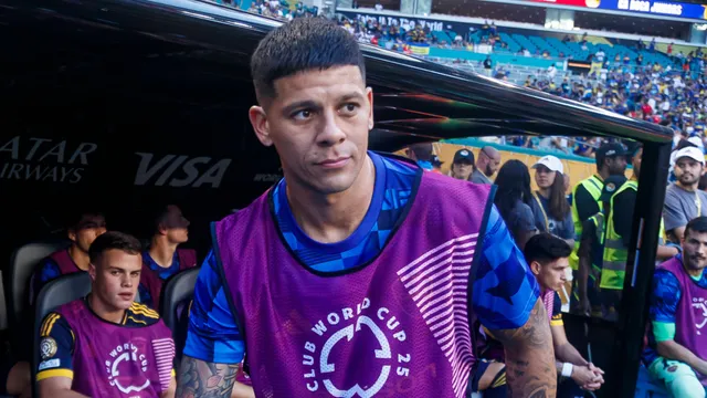 Marcos Rojo recibió el llamado de Racing y quieren llevárselo ahora