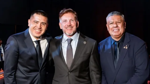 Chiqui Tapia subió una foto con Riquelme y Domínguez: "Quiero agradecerle a Román por..."