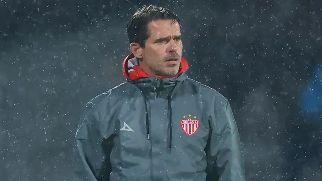 Tras su salida de Boca, Necaxa hizo oficial el despido de Fernando Gago