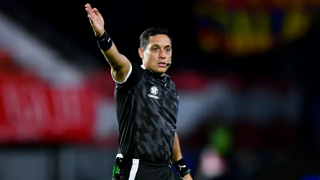 Se confirmó el árbitro para el Boca-Vasco Da Gama y hay polémica. 
