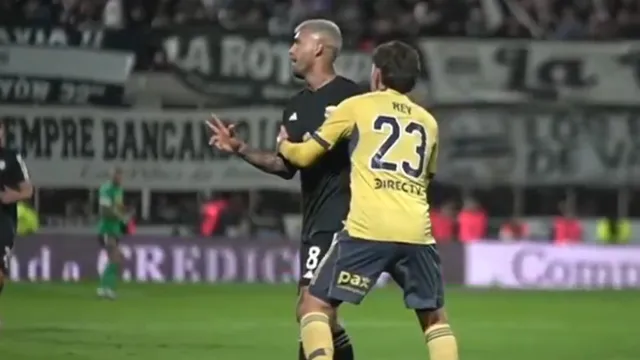 Milton Céliz y un gesto canchero en el triunfo de Riestra que enojó a los jugadores de Boca