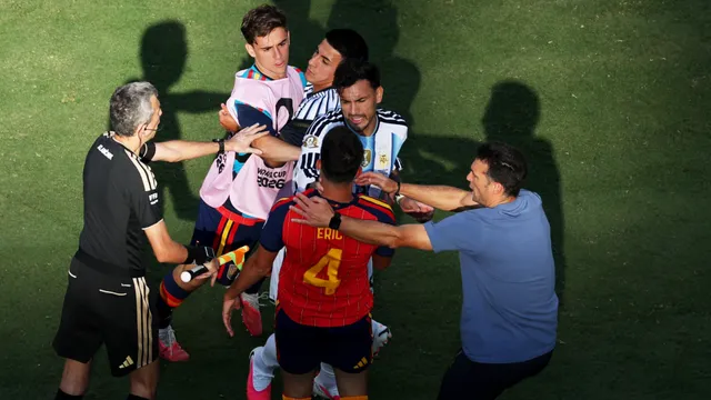 Atento, Boca: Paredes fue informado por la FIFA tras la pelea en la final del mundo