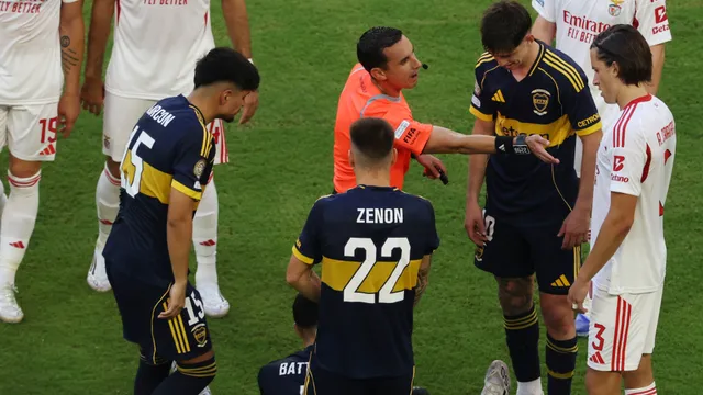 La furia de un jugador de Boca por el penal de Benfica: "Es vergonzoso"