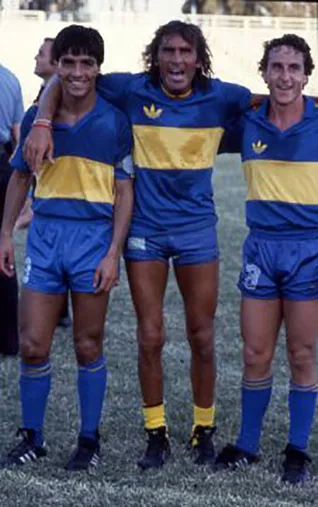 Gatti, como delantero en Boca. 