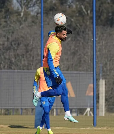 Por una sobrecarga, no es seguro que Giménez reemplace a Cavani. (Boca Juniors) 