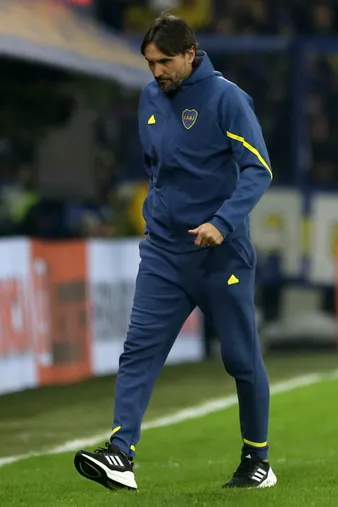 Martínez luce la nueva ropa de Boca