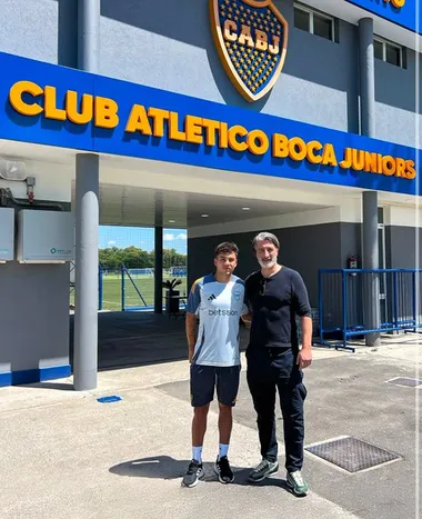 Murat Yakin junto a Lucas Blondel en Boca Predio
