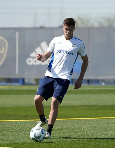 Anselmino, durante una práctica en Boca Predio