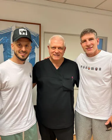 El Doctor Batista junto a Palermo y Bendetto. (Instagram)