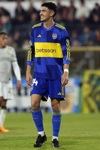 Mateo Mendia ya debutó en la Primera de Boca. (Getty Images)