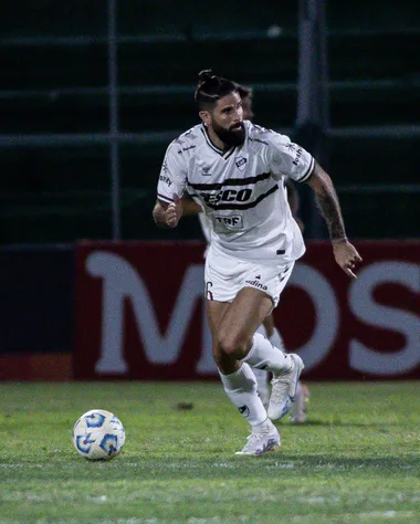 Orsini ya debutó con la camiseta de Platense. (Platense Oficial)
