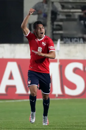Velasco con la camiseta de Independiente. (Getty Images)