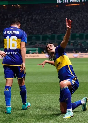 Cavani y su famosa celebración