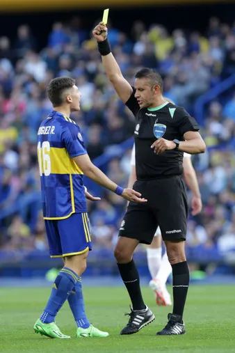 Román Rodríguez en la Bombonera. (Getty)